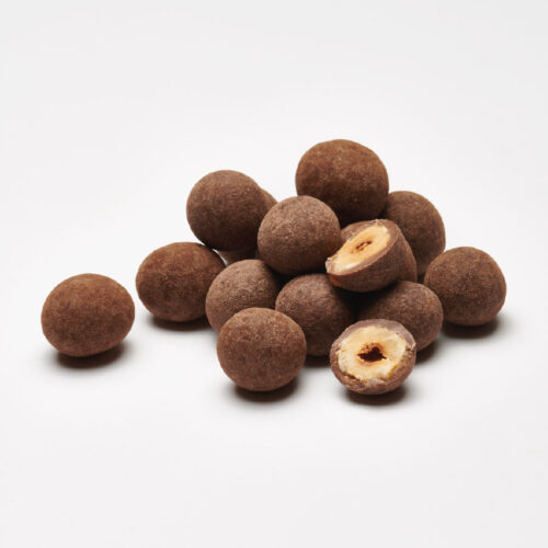 Esfèrics de xocolata amb llet elaborats per Lluc Crusellas, millor xocolater del món