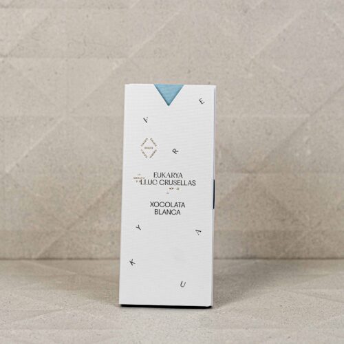 Rajola de xocolata blanca elaborada per Lluc Crusellas, el millor xocolater del món