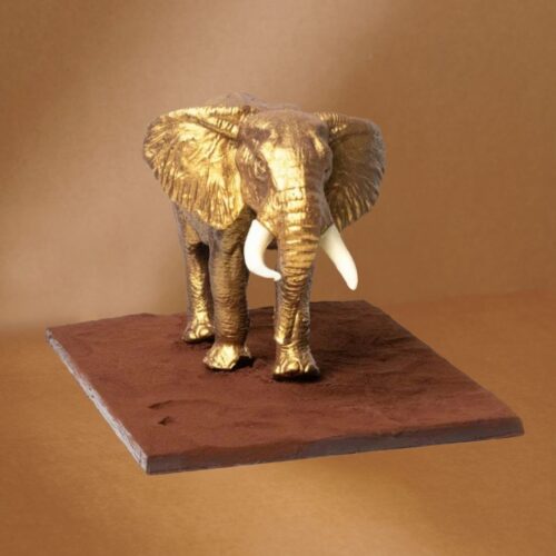 Mona en forma d'elefant de xocolata. Elaborada per Lluc Crusellas.